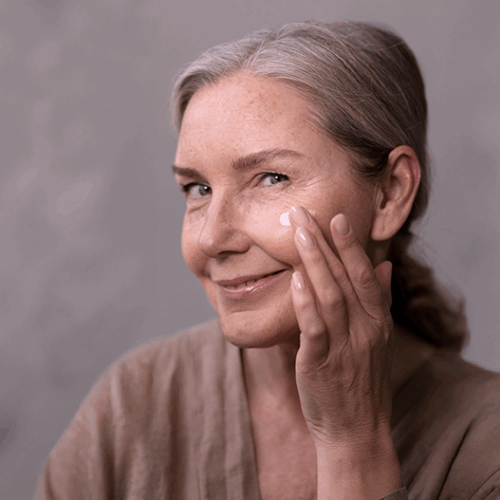 Pelle e menopausa: una guida per gestirla al meglio