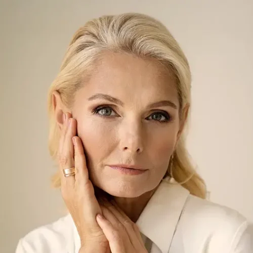 Menopausa e pelle: cause, cure e attivi ideali per il viso